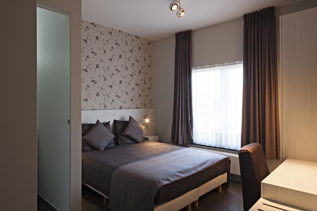 Hotel Duivels Paterke Harelbeeksestraat 29, 8500 Courtrai Extérieur photo